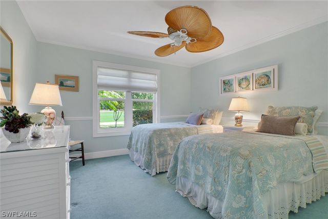 318 Burning Tree DR, Naples, FL 34105