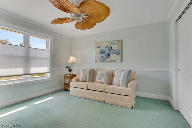 318 Burning Tree DR, Naples, FL 34105