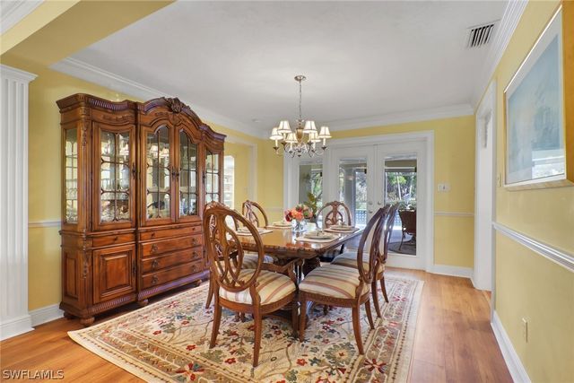 318 Burning Tree DR, Naples, FL 34105