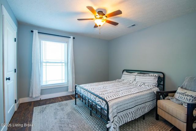 2974 Bacon Creek Rd, Elizabethtown, KY 42701