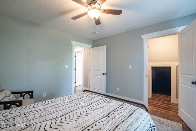 2974 Bacon Creek Rd, Elizabethtown, KY 42701