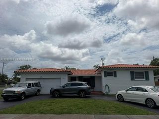 1490 Ludlam Dr, Miami Springs, FL 33166