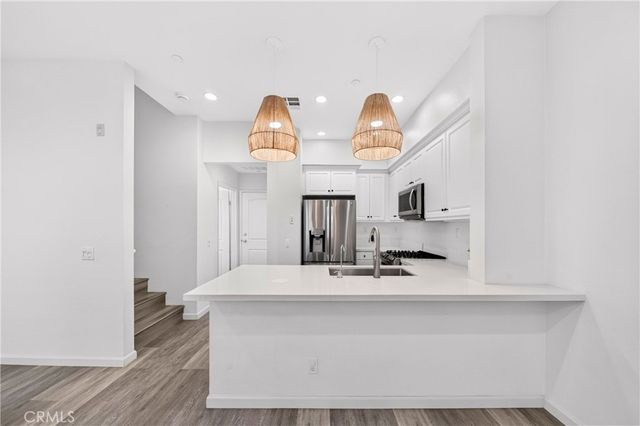 136 Hedge Bloom, Irvine, CA 92618