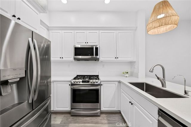 136 Hedge Bloom, Irvine, CA 92618