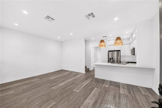 136 Hedge Bloom, Irvine, CA 92618