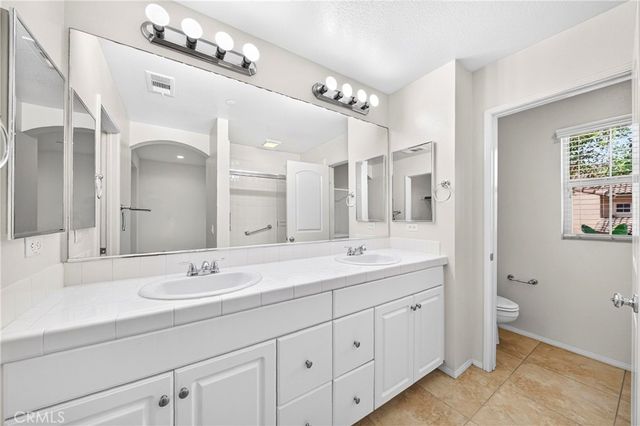 136 Hedge Bloom, Irvine, CA 92618