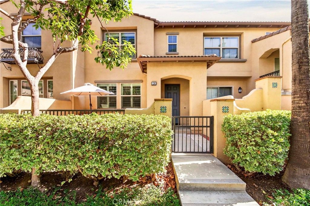 136 Hedge Bloom, Irvine, CA 92618