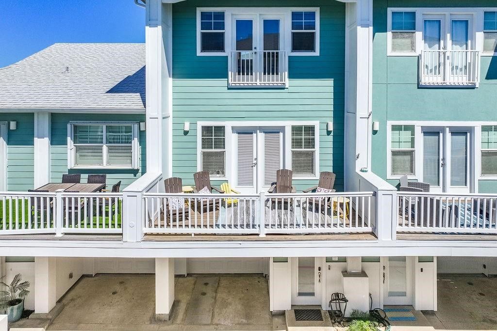 3021 S 11th St 2, Port Aransas, TX 78373 — exterior