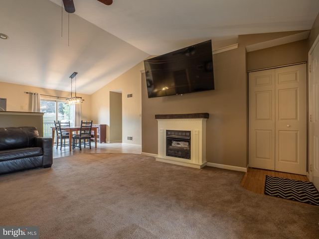 255 ELSIE LN, Denver, PA 17517