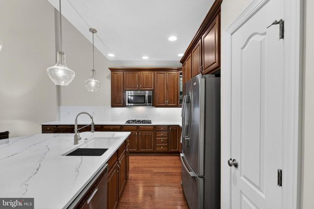 23012 WEYBRIDGE SQ, Brambleton, VA 20148
