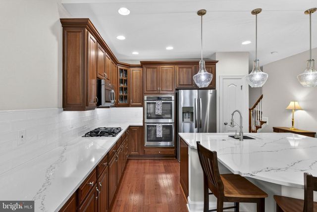 23012 WEYBRIDGE SQ, Brambleton, VA 20148