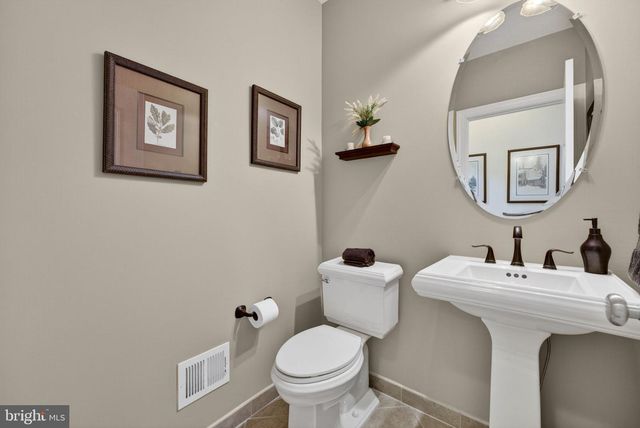 23012 WEYBRIDGE SQ, Brambleton, VA 20148