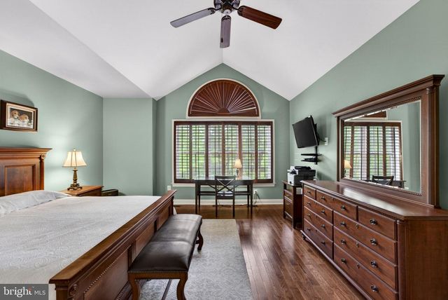 23012 WEYBRIDGE SQ, Brambleton, VA 20148