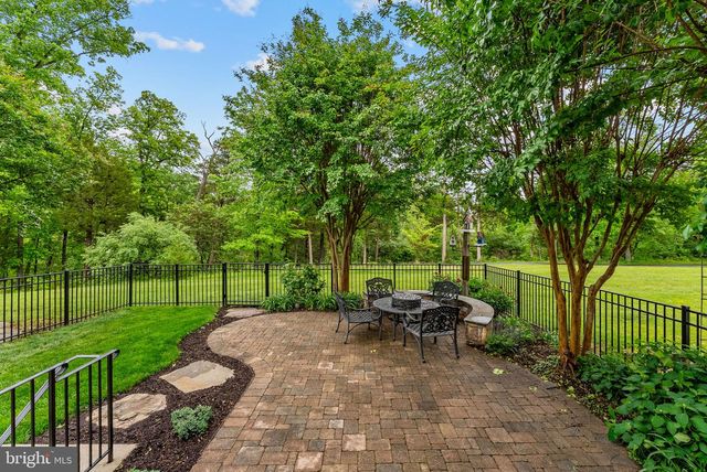 23012 WEYBRIDGE SQ, Brambleton, VA 20148