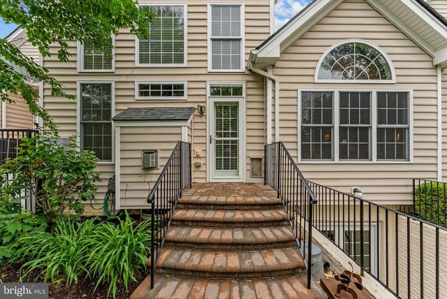 23012 WEYBRIDGE SQ, Brambleton, VA 20148