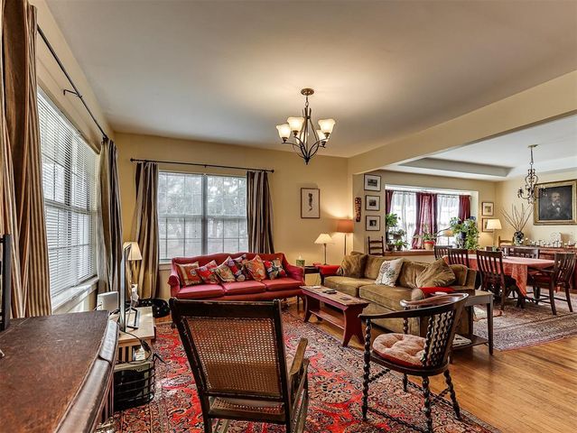 318 College Avenue, Norman, OK 73069