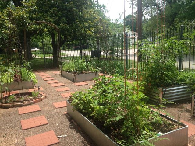 318 College Avenue, Norman, OK 73069