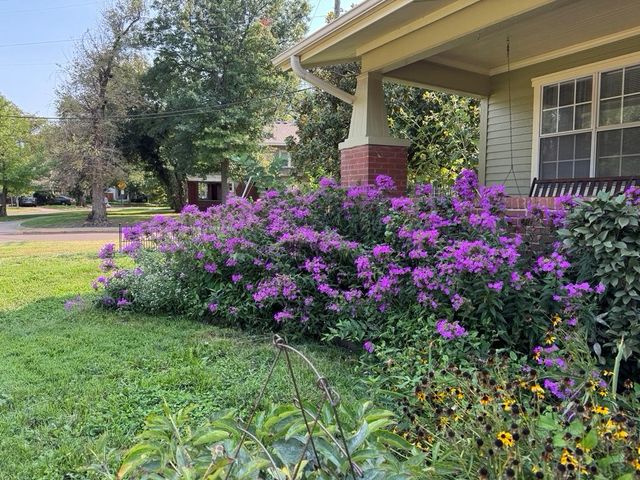 318 College Avenue, Norman, OK 73069