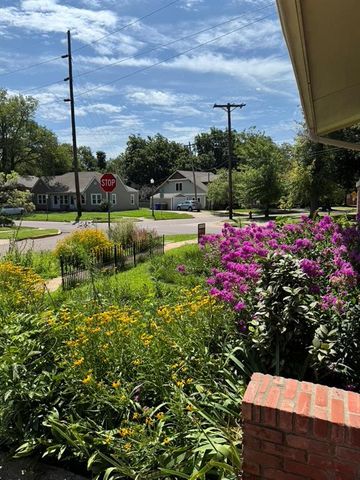 318 College Avenue, Norman, OK 73069