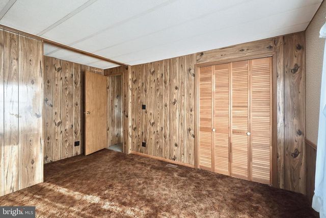 2121 STAUFFER RD, Seven Valleys, PA 17360