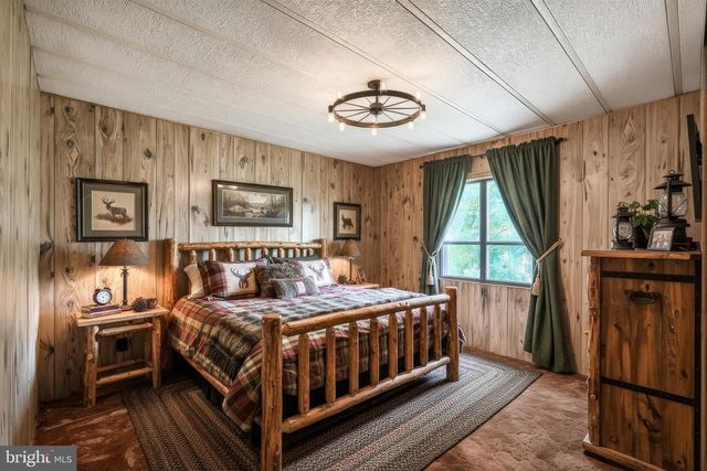 2121 STAUFFER RD, Seven Valleys, PA 17360