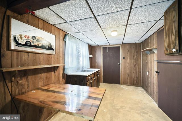 2121 STAUFFER RD, Seven Valleys, PA 17360