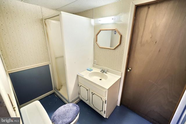 2121 STAUFFER RD, Seven Valleys, PA 17360