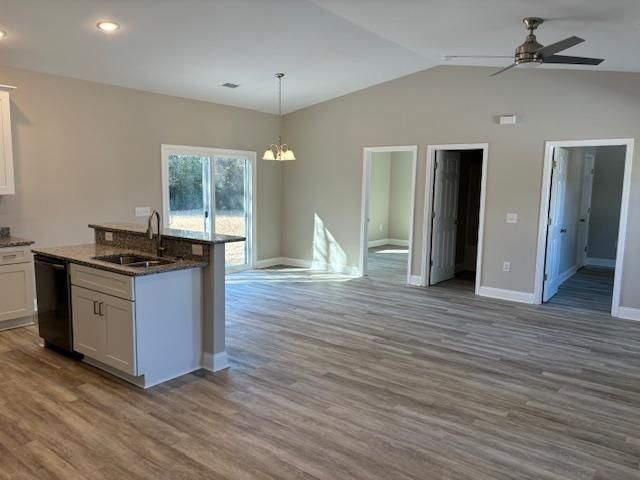 4356 Thomas St., Loris, SC 29569