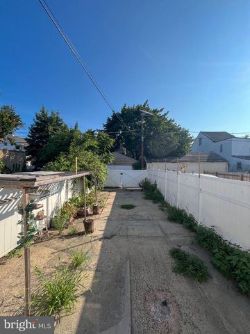 1222 GENESEE ST, Trenton, NJ 08610