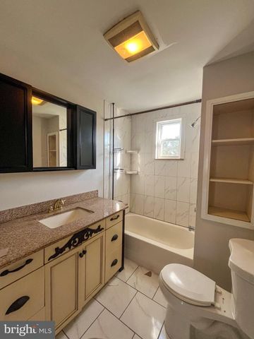 1222 GENESEE ST, Trenton, NJ 08610