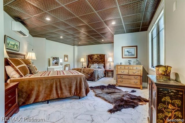 1286 Gray Fox Court, Howell, MI 48843