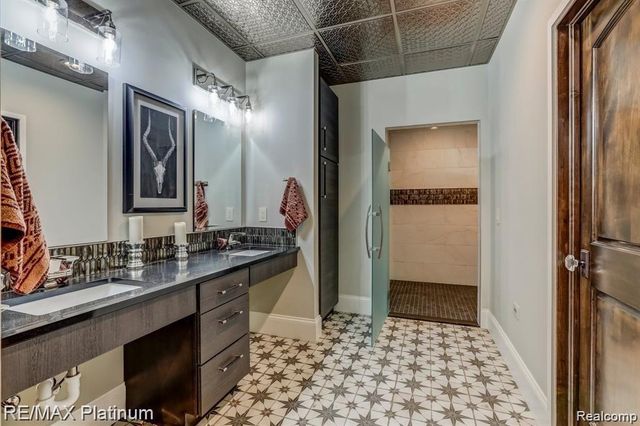 1286 Gray Fox Court, Howell, MI 48843