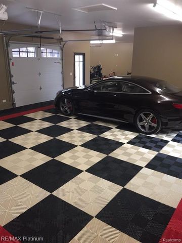 1286 Gray Fox Court, Howell, MI 48843