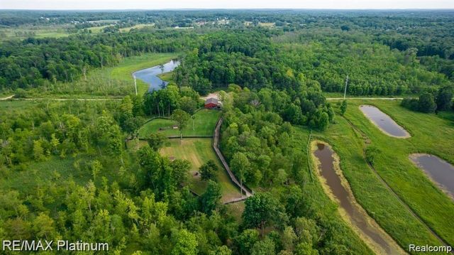 1286 Gray Fox Court, Howell, MI 48843