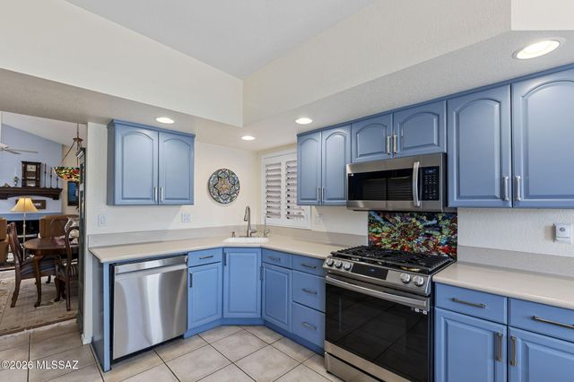 940 W Rio Magdalena, Green Valley, AZ 85614