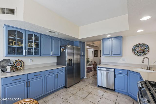 940 W Rio Magdalena, Green Valley, AZ 85614