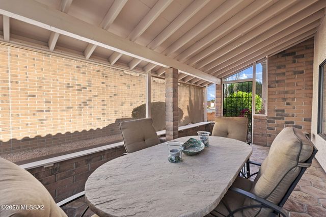 940 W Rio Magdalena, Green Valley, AZ 85614