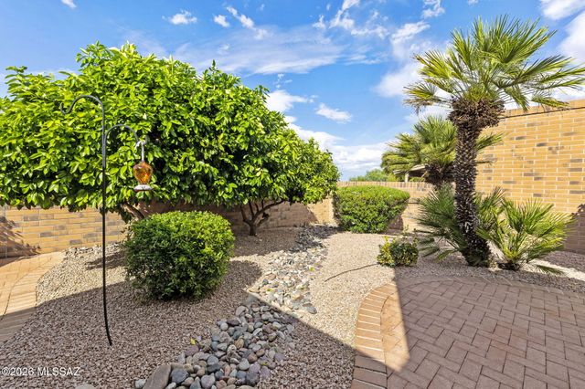 940 W Rio Magdalena, Green Valley, AZ 85614