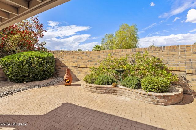 940 W Rio Magdalena, Green Valley, AZ 85614