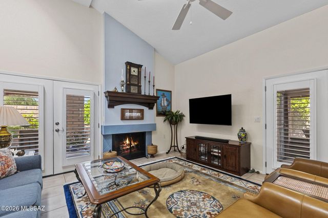 940 W Rio Magdalena, Green Valley, AZ 85614