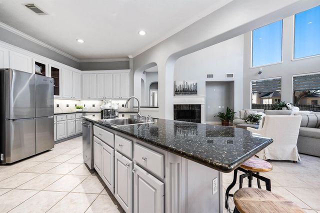 15114 Beech Fork, Sugar Land, TX 77498