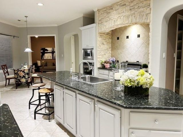 15114 Beech Fork, Sugar Land, TX 77498