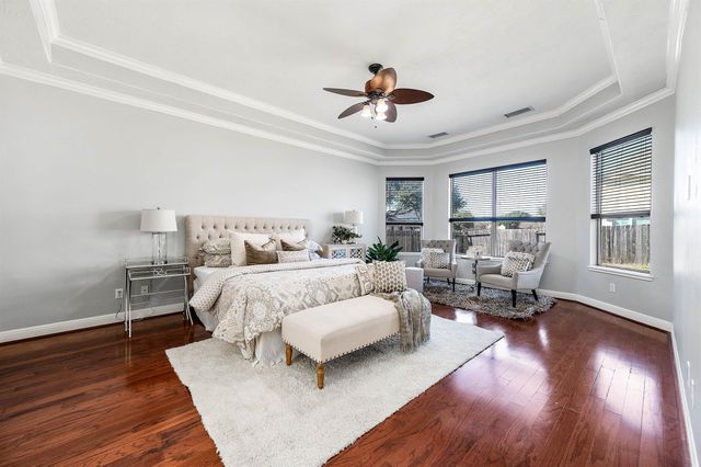 15114 Beech Fork, Sugar Land, TX 77498