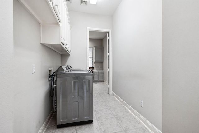 15114 Beech Fork, Sugar Land, TX 77498