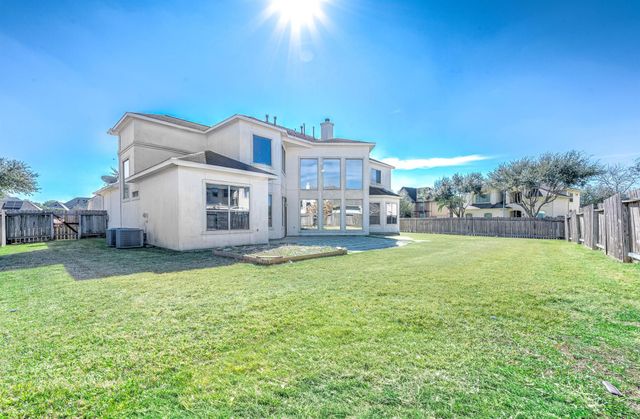 15114 Beech Fork, Sugar Land, TX 77498