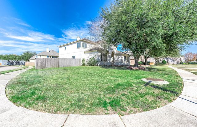 15114 Beech Fork, Sugar Land, TX 77498