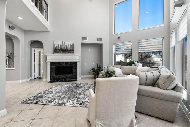 15114 Beech Fork, Sugar Land, TX 77498