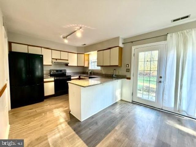 937 BREAKWATER DR, Annapolis, MD 21403