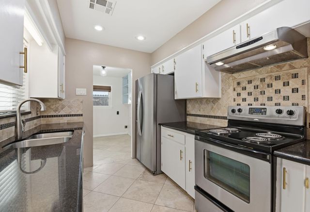 2403 Ansbury Drive, Houston, TX 77018