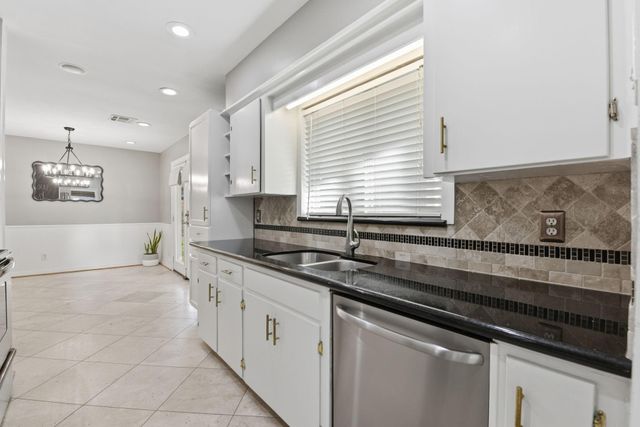 2403 Ansbury Drive, Houston, TX 77018